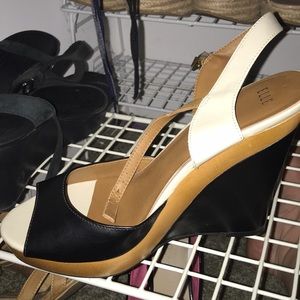 Elle peep toe wedges size 10